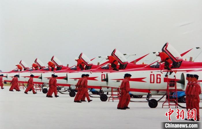 中國殲7E飛機首飛30週年背後的探索之路：永不止步的追尋