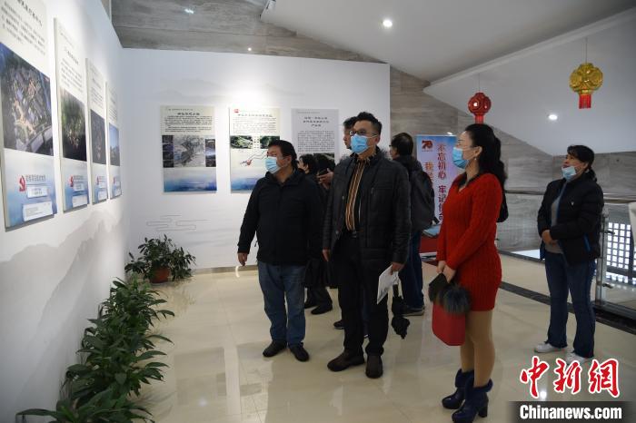 台商台胞一行考察仙居—玉環山海協作生態旅遊文化産業園總體規劃及重要投資項目。　陳志敏 攝