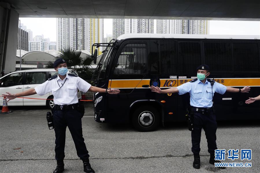 （XHDW 圖文互動）（2）黃之鋒等3人涉包圍警總案出庭受審並認罪