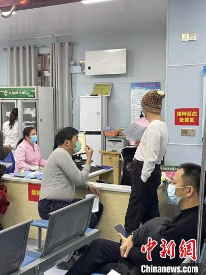 廣西玉林為台胞接種新冠病毒疫苗台胞:彰顯暖意和親情